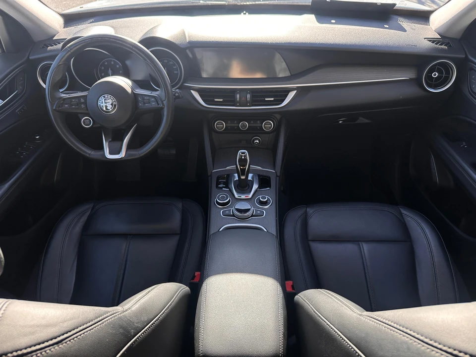 2020 Alfa Romeo Stelvio - Image 25 of 31