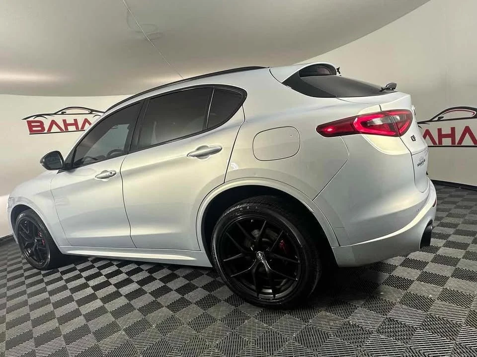 2020 Alfa Romeo Stelvio - Image 5 of 18