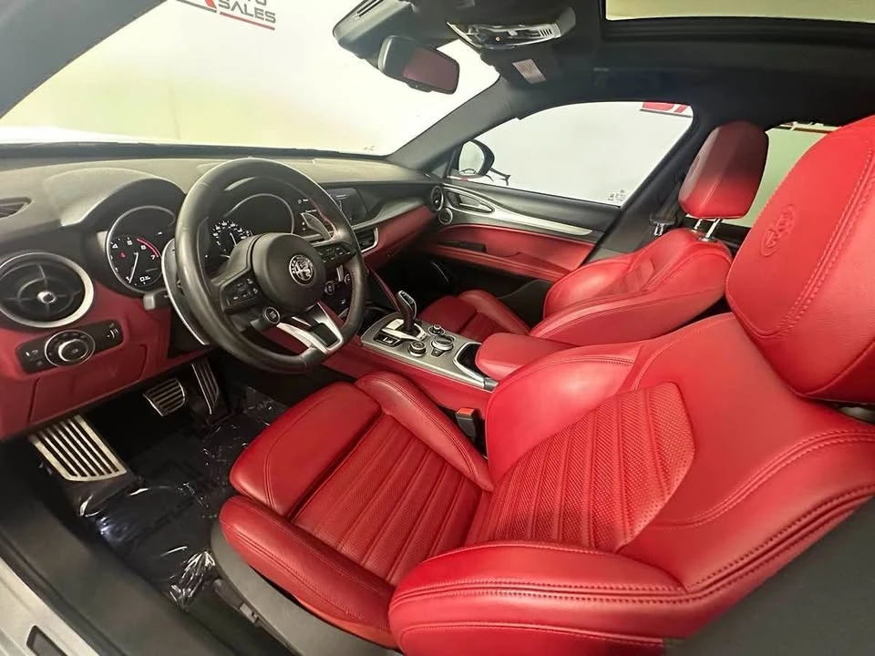 2020 Alfa Romeo Stelvio - Image 16 of 18