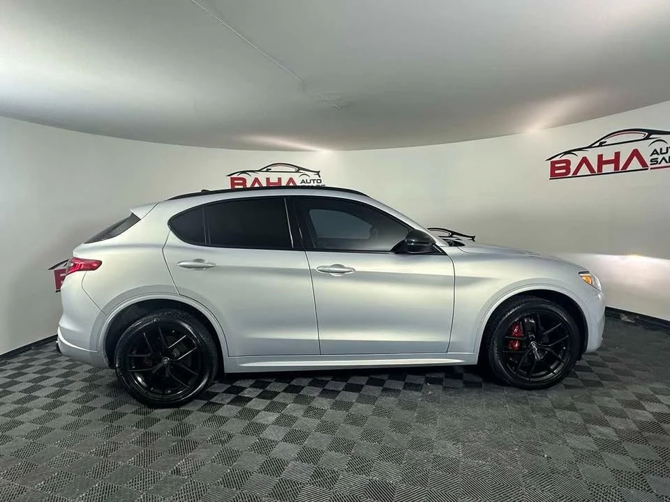 2020 Alfa Romeo Stelvio - Image 8 of 18