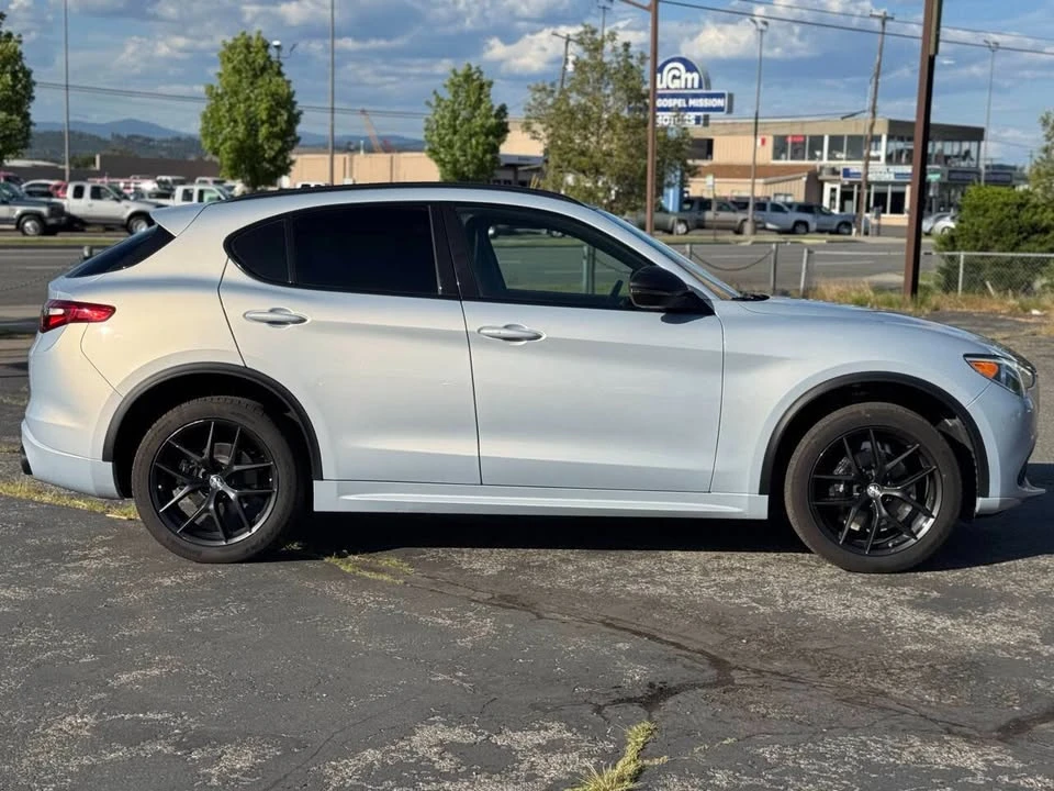 2020 Alfa Romeo Stelvio - Image 5 of 19