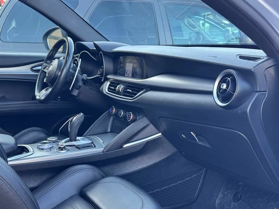 2020 Alfa Romeo Stelvio - Image 18 of 19