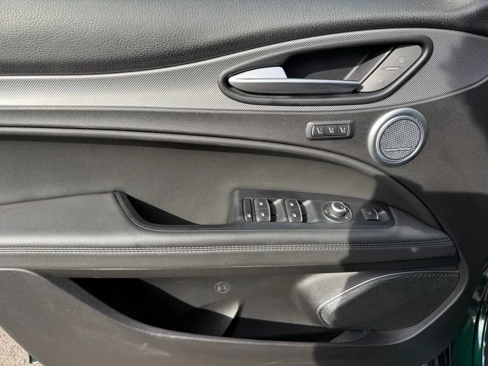 2020 Alfa Romeo Stelvio - Image 9 of 20