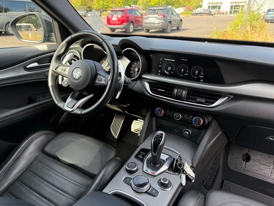 2020 Alfa Romeo Stelvio - Image 11 of 20