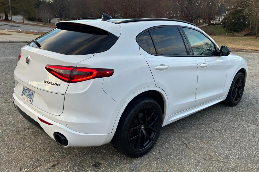 2020 Alfa Romeo Stelvio - Image 4 of 31