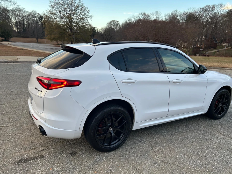 2020 Alfa Romeo Stelvio - Image 16 of 31