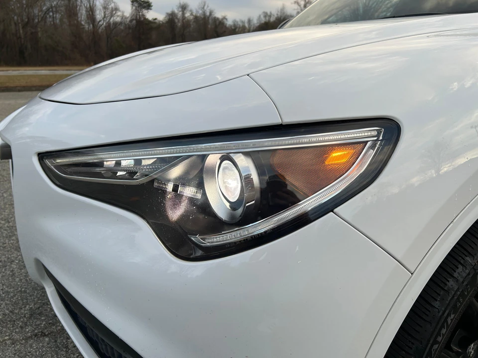 2020 Alfa Romeo Stelvio - Image 21 of 31