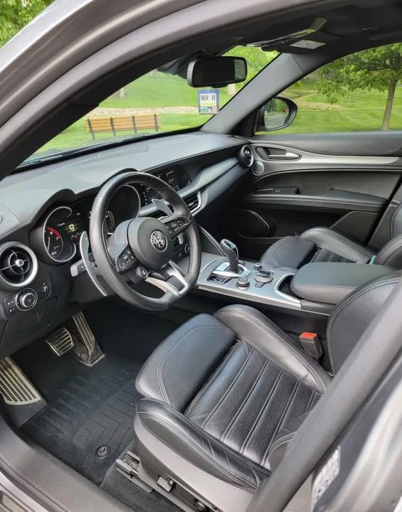 2020 Alfa Romeo Stelvio - Image 5 of 8