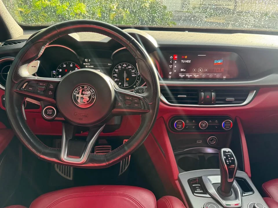 2020 Alfa Romeo Stelvio - Image 15 of 18