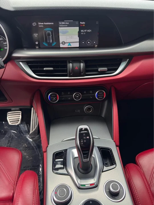 2020 Alfa Romeo Stelvio - Image 9 of 20