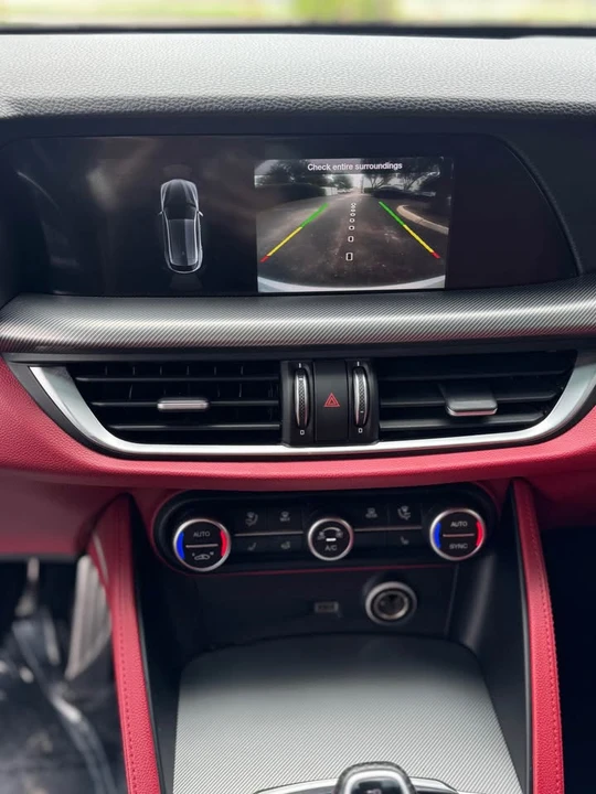 2020 Alfa Romeo Stelvio - Image 10 of 20