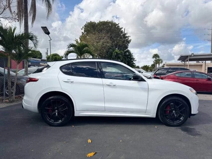 2020 Alfa Romeo Stelvio - Image 8 of 14