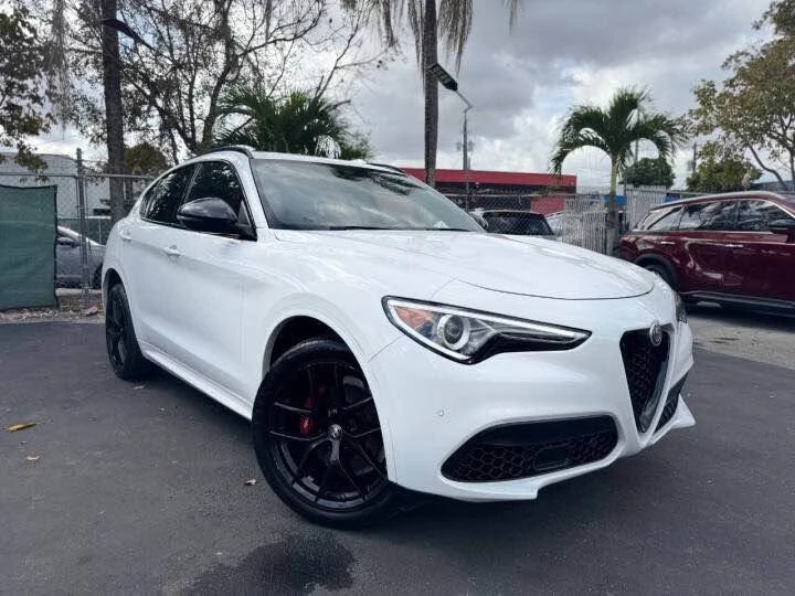 2020 Alfa Romeo Stelvio - Image 2 of 14