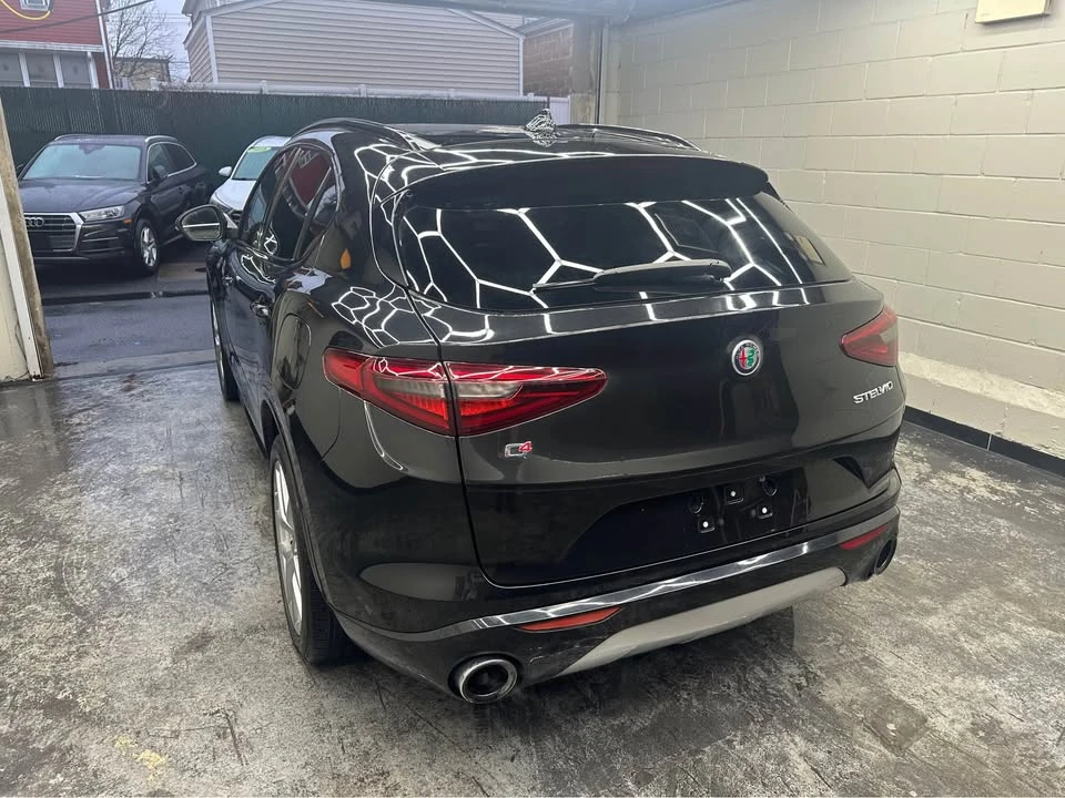 2020 Alfa Romeo Stelvio - Image 2 of 20