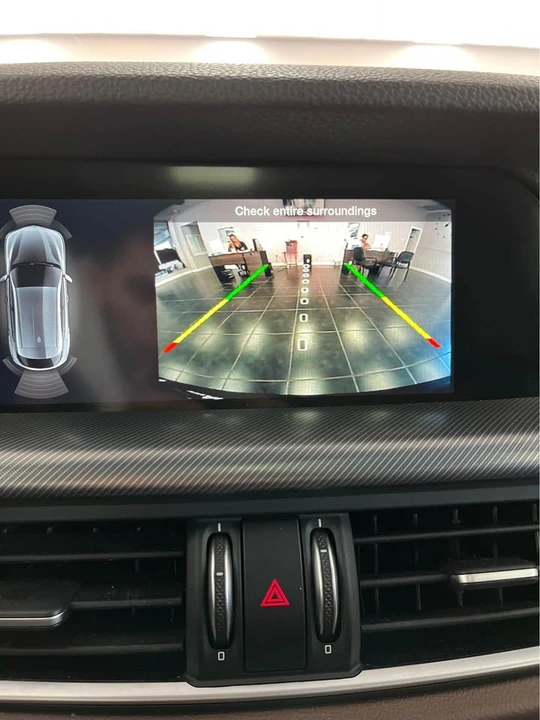 2020 Alfa Romeo Stelvio - Image 15 of 17