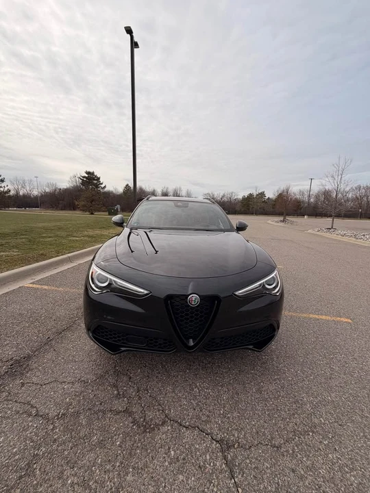2020 Alfa Romeo - Image 3 of 20