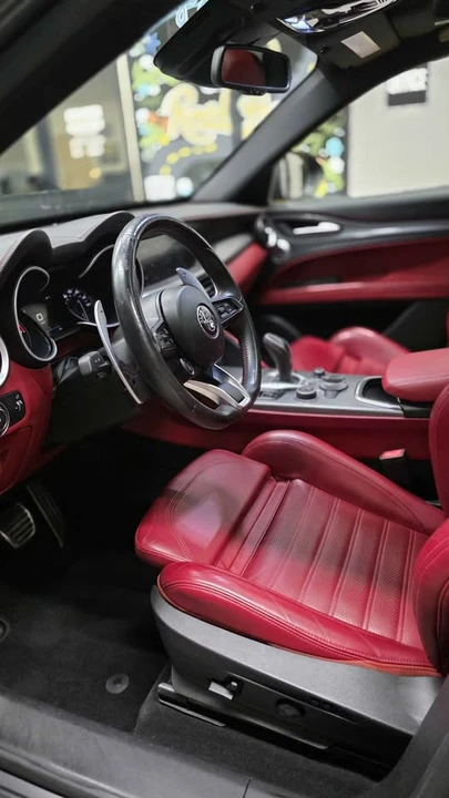 2020 Alfa Romeo Stelvio - Image 8 of 20
