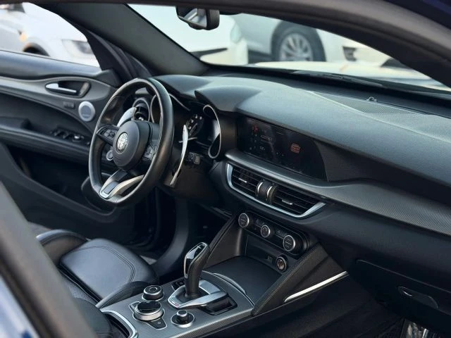 2020 Alfa Romeo Stelvio - Image 16 of 30