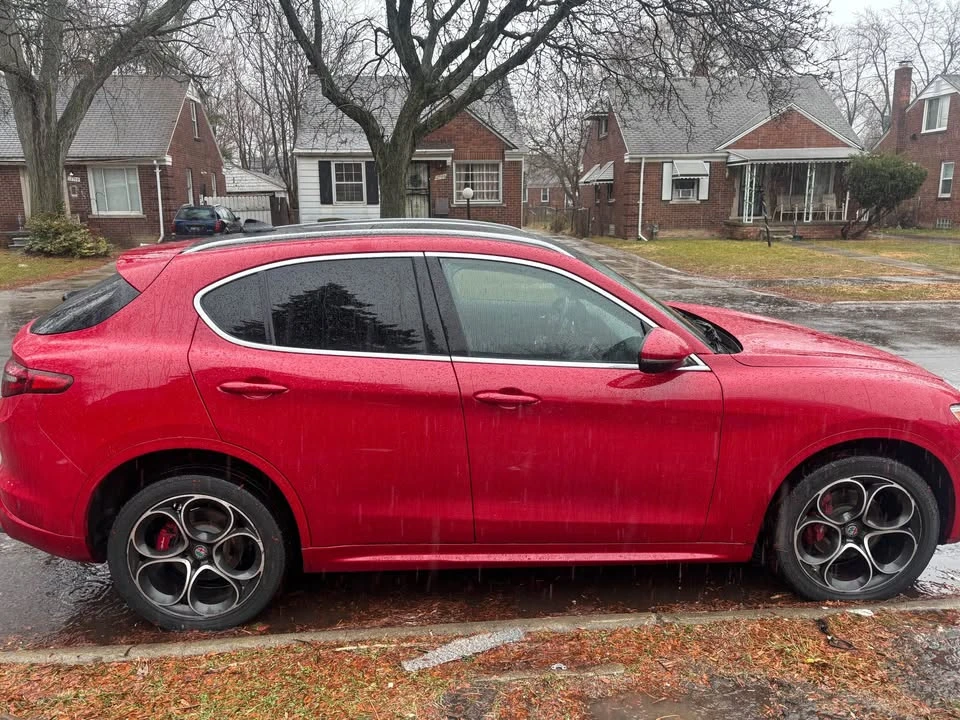 2020 Alfa Romeo Stelvio - Image 2 of 8