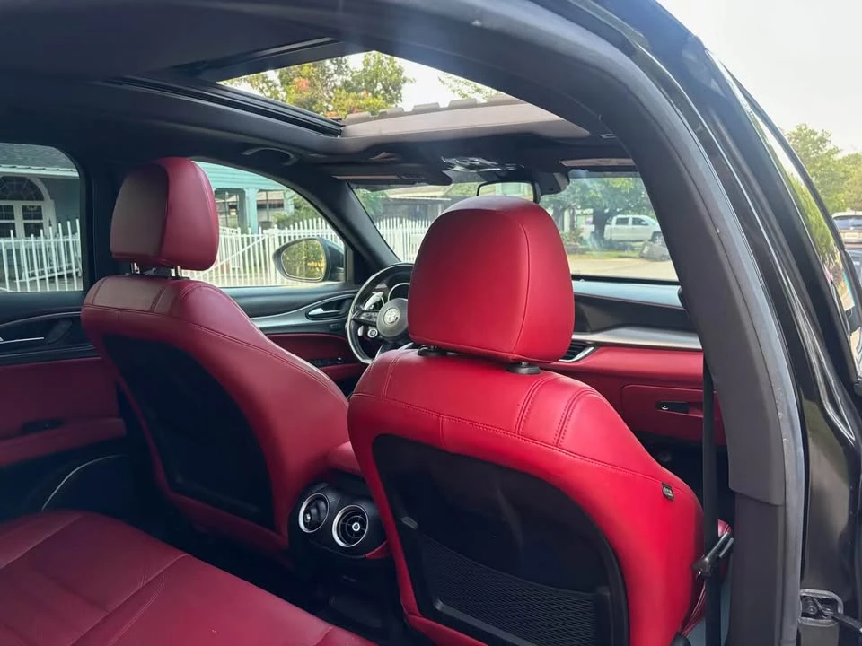 2020 Alfa Romeo Stelvio - Image 11 of 16