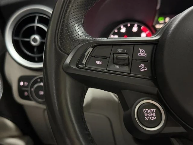 2020 Alfa Romeo Stelvio - Image 19 of 31