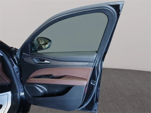 2020 Alfa Romeo Stelvio - Image 16 of 21