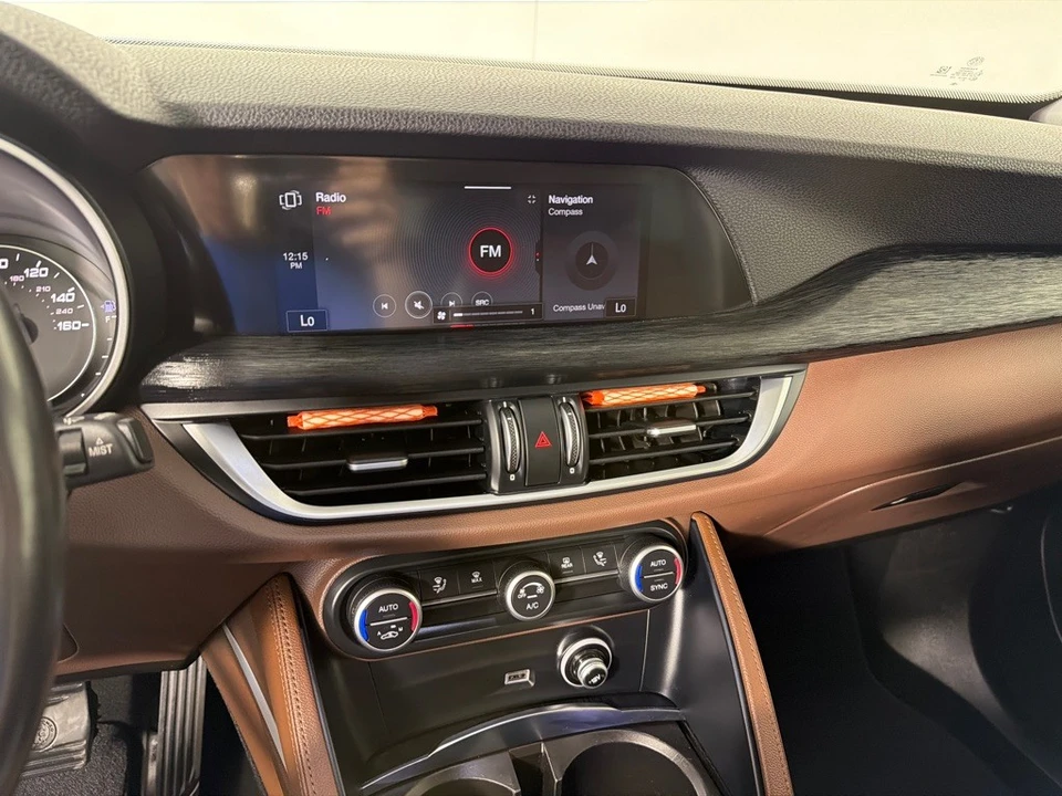 2020 Alfa Romeo Stelvio - Image 13 of 24