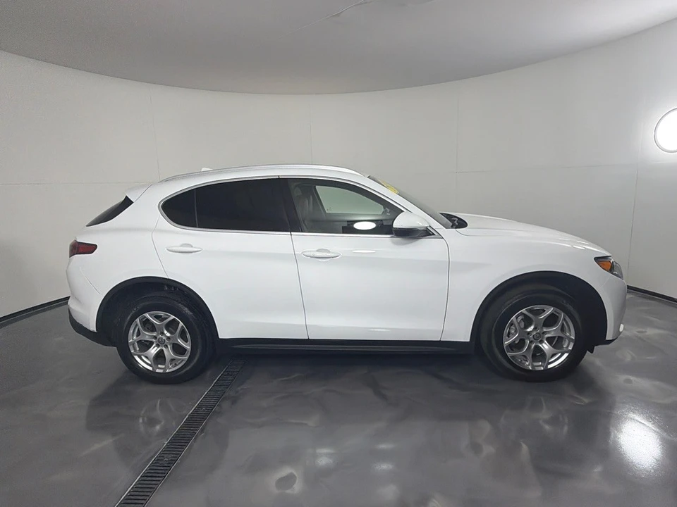 2020 Alfa Romeo Stelvio - Image 4 of 24
