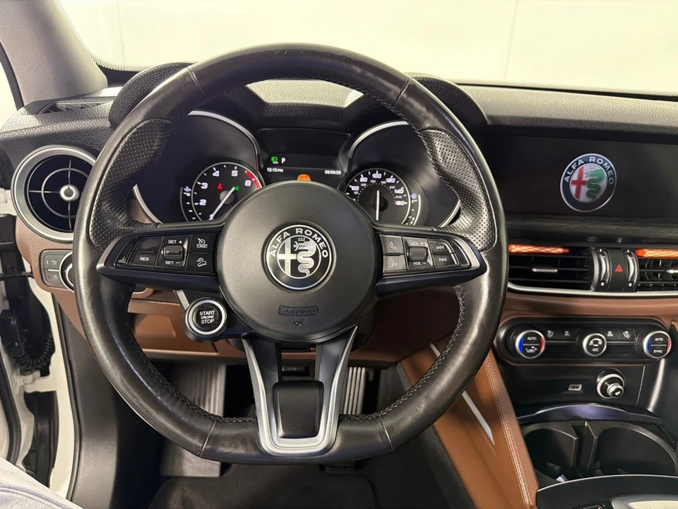2020 Alfa Romeo Stelvio - Image 12 of 24
