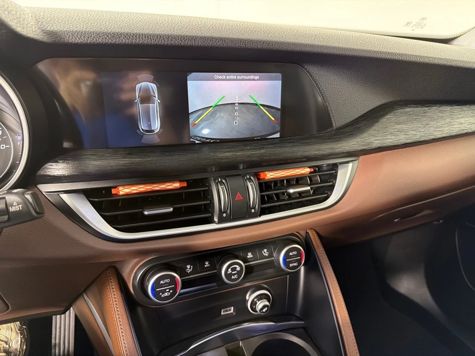 2020 Alfa Romeo Stelvio - Image 14 of 24