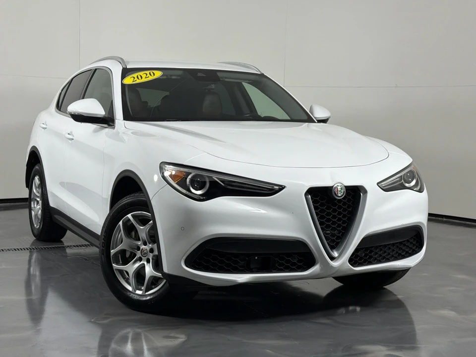 2020 Alfa Romeo Stelvio - Image 2 of 24