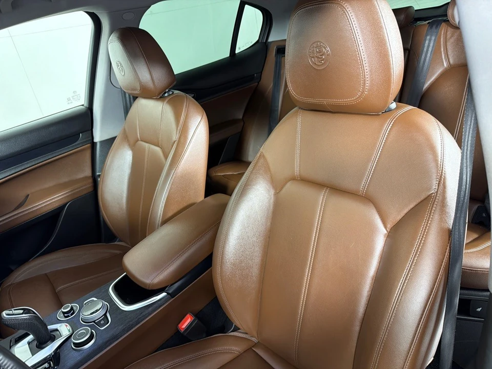 2020 Alfa Romeo Stelvio - Image 11 of 24