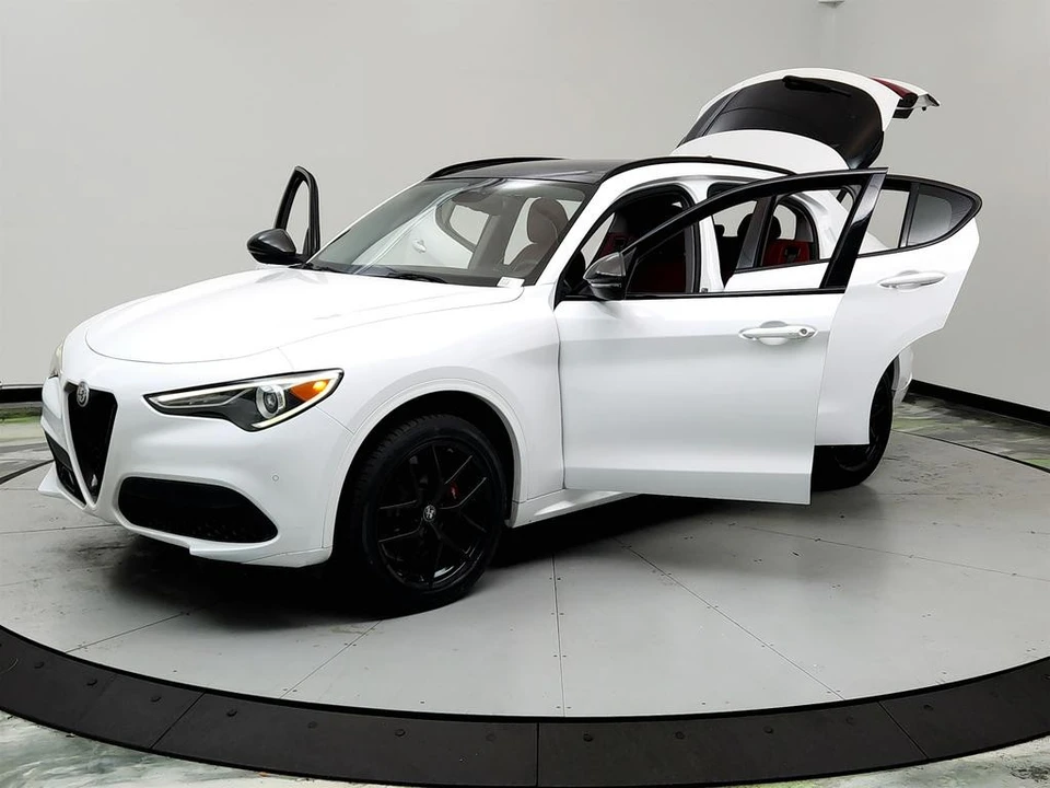 2020 Alfa Romeo Stelvio - Image 9 of 12