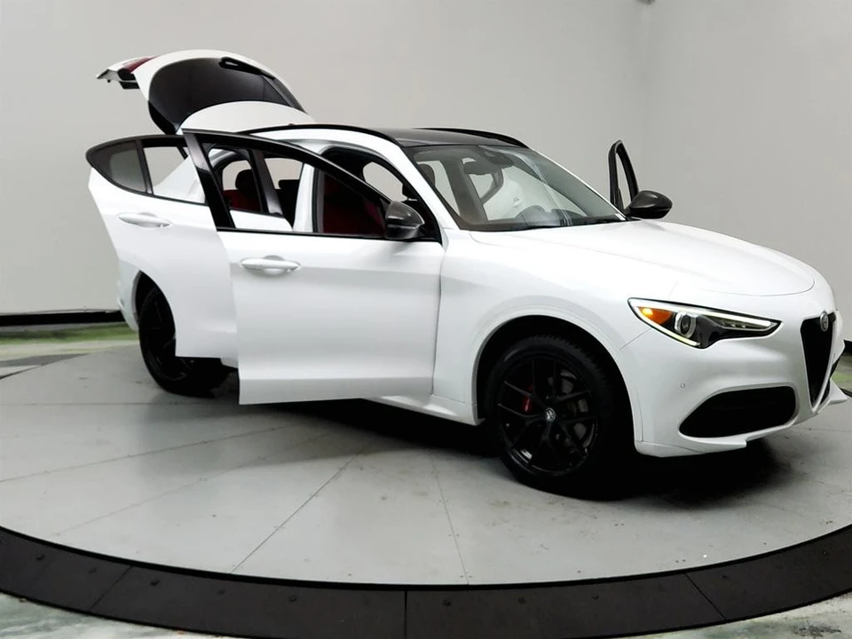 2020 Alfa Romeo Stelvio - Image 10 of 12