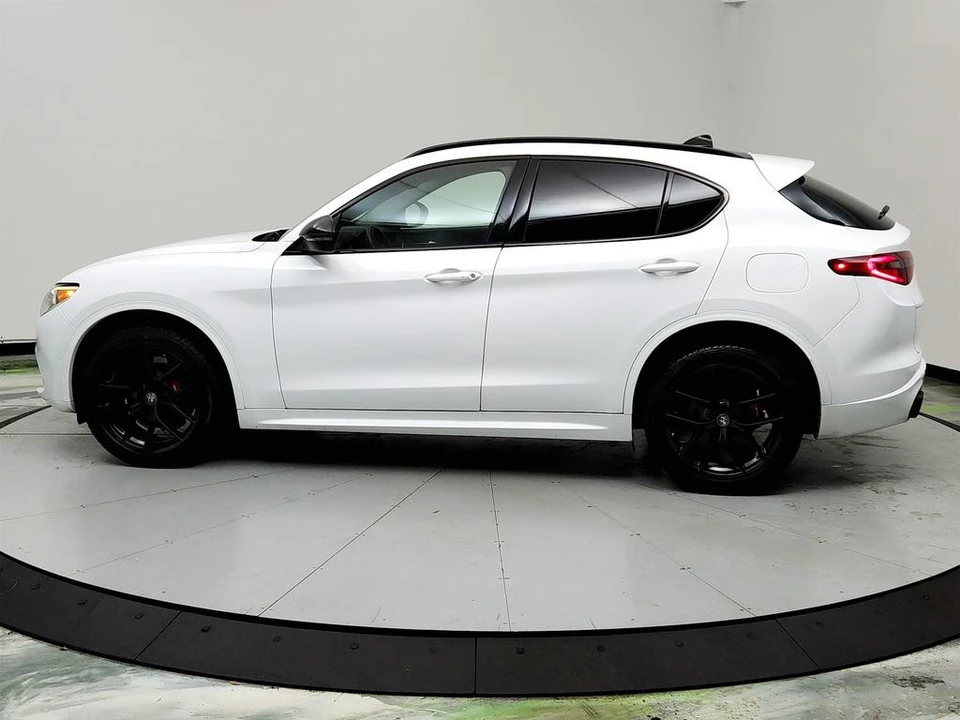 2020 Alfa Romeo Stelvio - Image 8 of 12