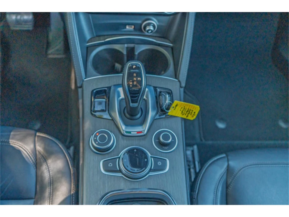 2020 Alfa Romeo Stelvio - Image 23 of 31