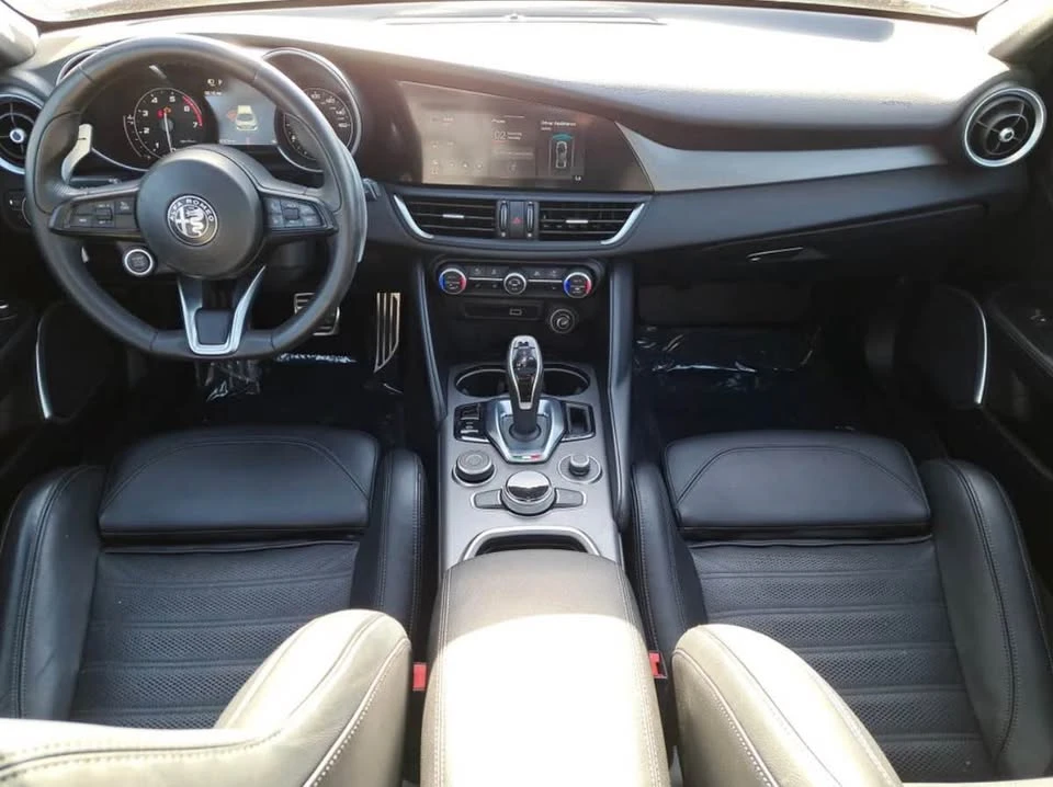 2020 Alfa Romeo Giulia - Image 2 of 4