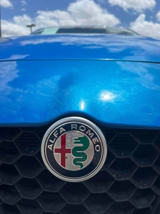 2020 Alfa Romeo Giulia - Image 9 of 20