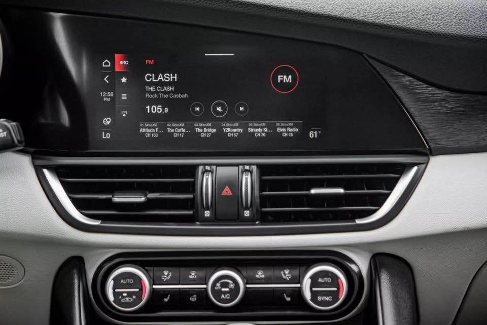 2020 Alfa Romeo Giulia - Image 10 of 13