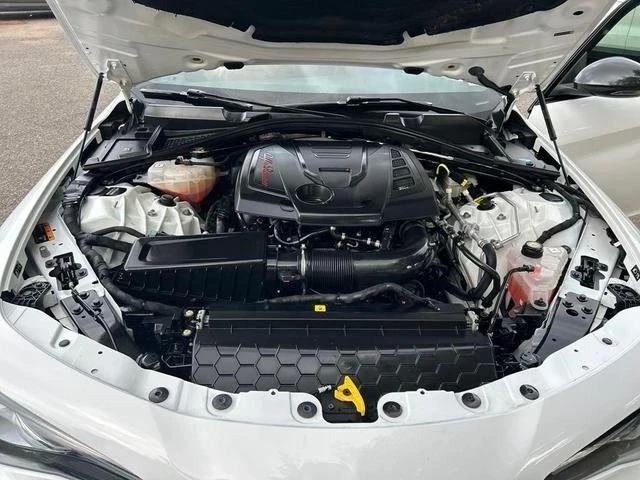 2020 Alfa Romeo Giulia - Image 9 of 18