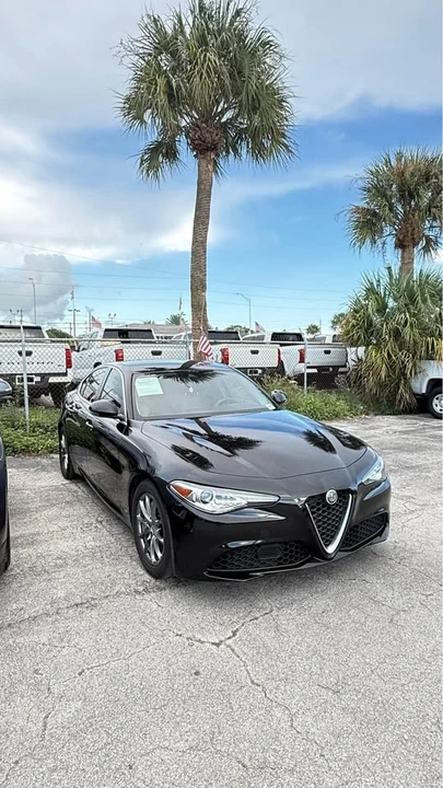 2020 Alfa Romeo Giulia - Image 4 of 9