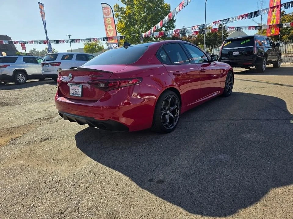 2020 Alfa Romeo Giulia - Image 4 of 15