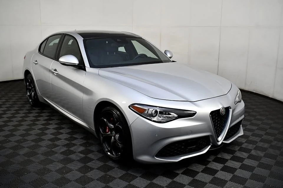 2020 Alfa Romeo Giulia - Image 5 of 20