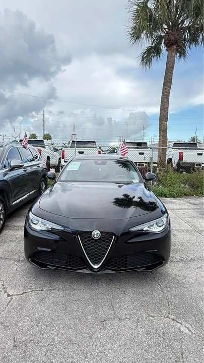 2020 Alfa Romeo Giulia - Image 2 of 9