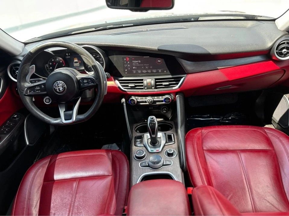 2020 Alfa Romeo Giulia - Image 3 of 20