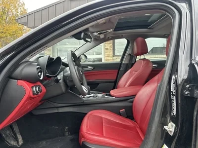 2020 Alfa Romeo Giulia - Image 2 of 11