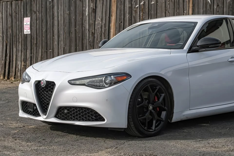 2020 Alfa Romeo Giulia - Image 4 of 18