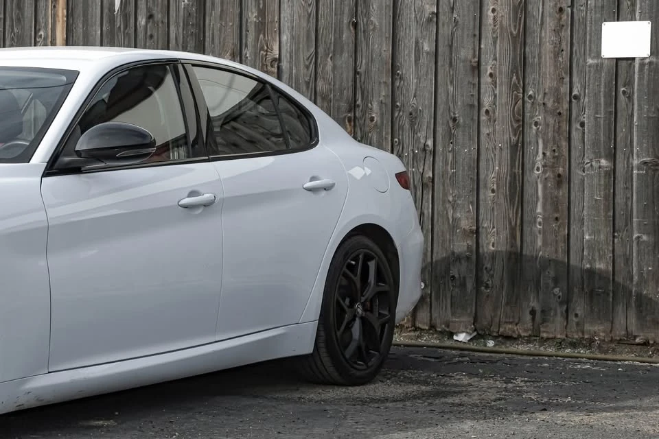 2020 Alfa Romeo Giulia - Image 5 of 18