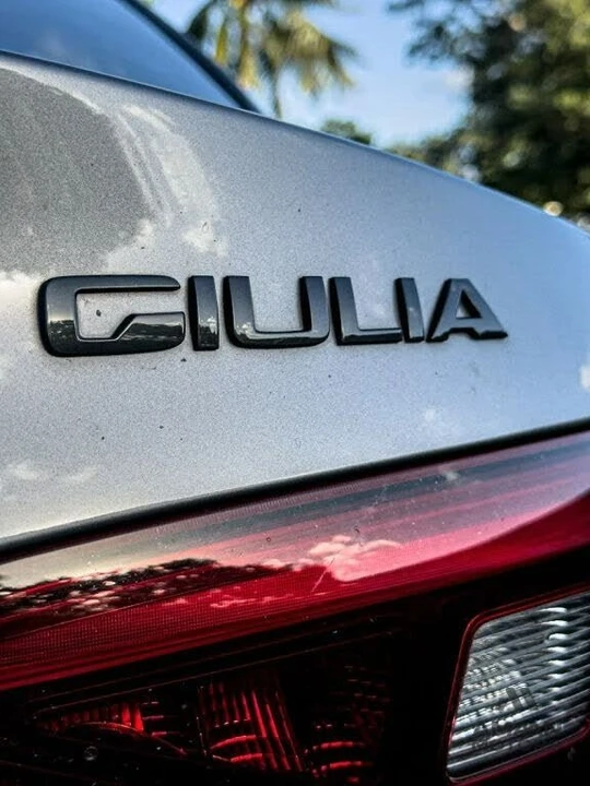 2020 Alfa Romeo Giulia - Image 10 of 19