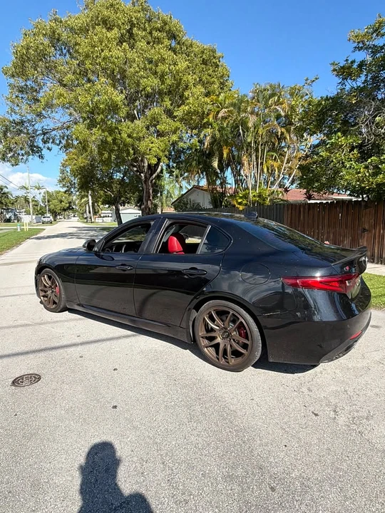 2020 Alfa Romeo Giulia - Image 5 of 9